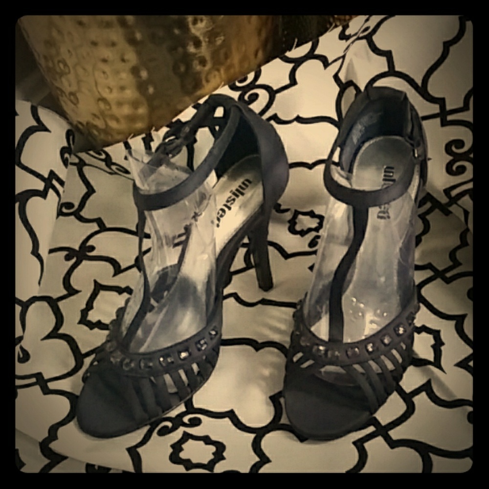 Satin Royal Blue Pump